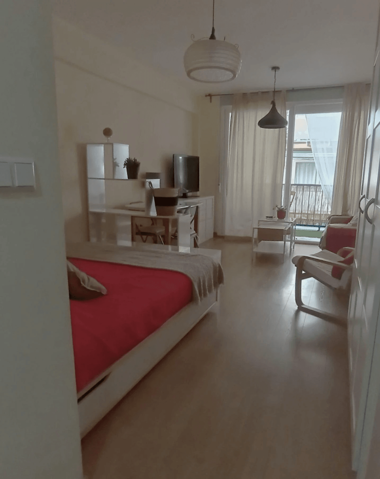 Välutrustad lägenhet i 2:a raden av stranden