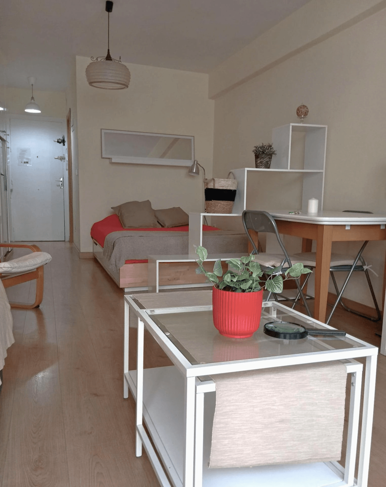 Välutrustad lägenhet i 2:a raden av stranden