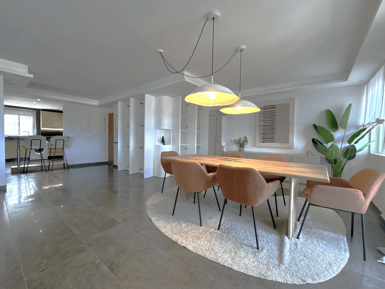 Apartamento muy amplio en Los Pacos con vistas al mar