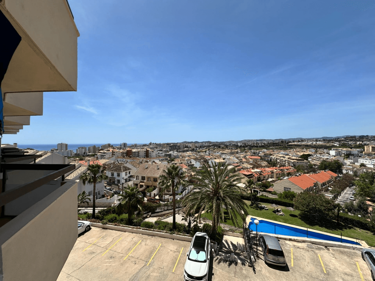 Apartamento muy amplio en Los Pacos con vistas al mar